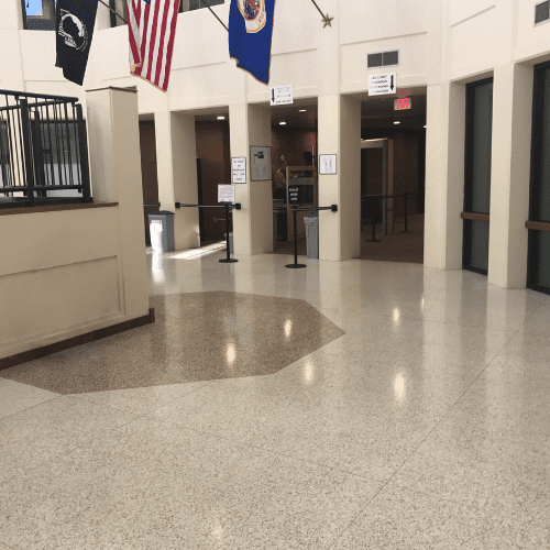 government large thumb